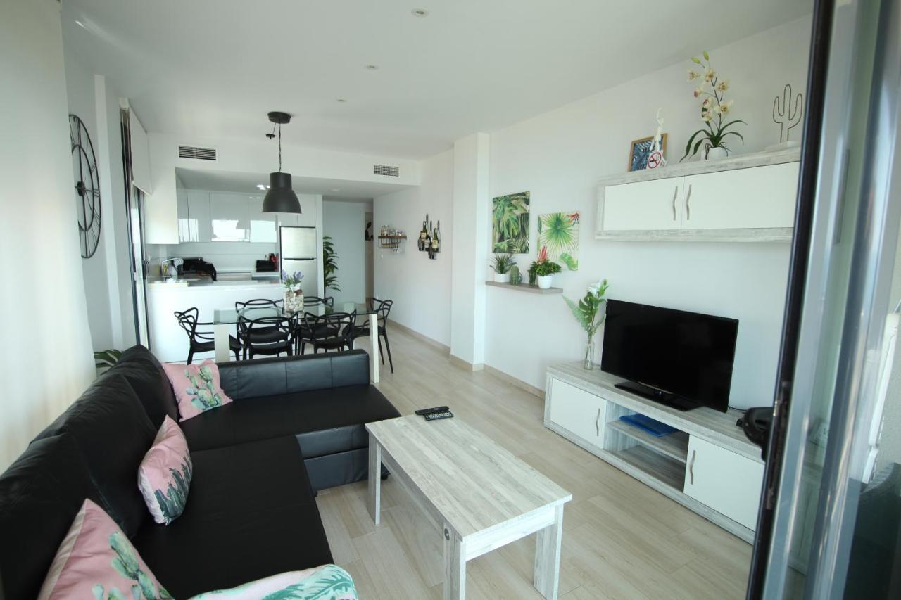 Luxury And Modern Beach Apartment With Sea Views ลามาตา ภายนอก รูปภาพ