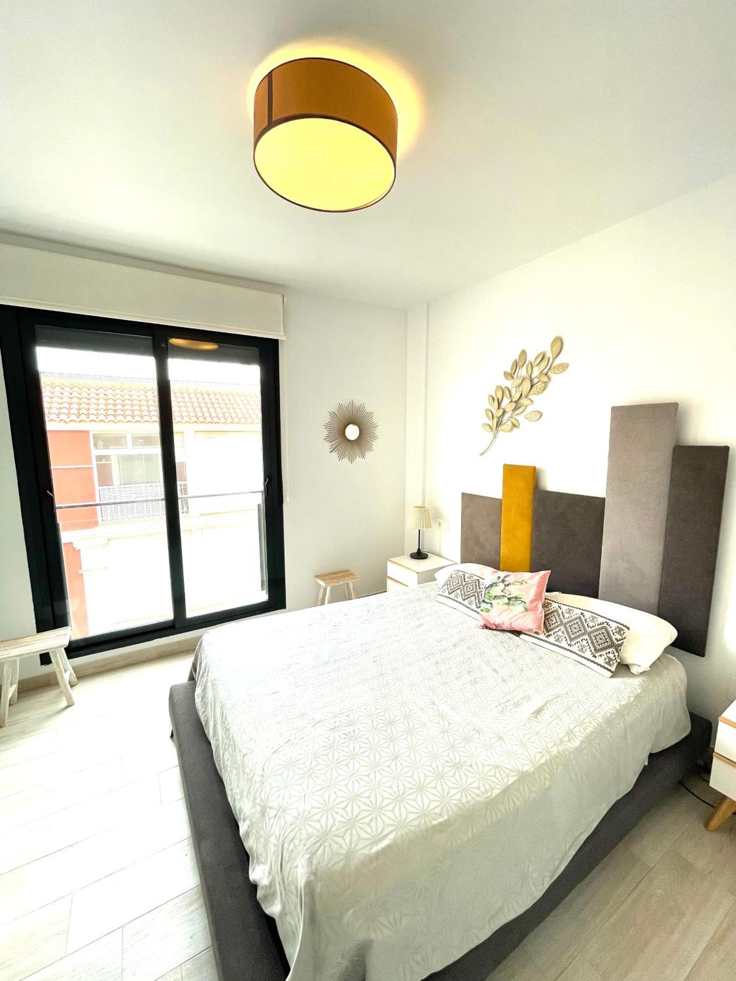 Luxury And Modern Beach Apartment With Sea Views ลามาตา ภายนอก รูปภาพ