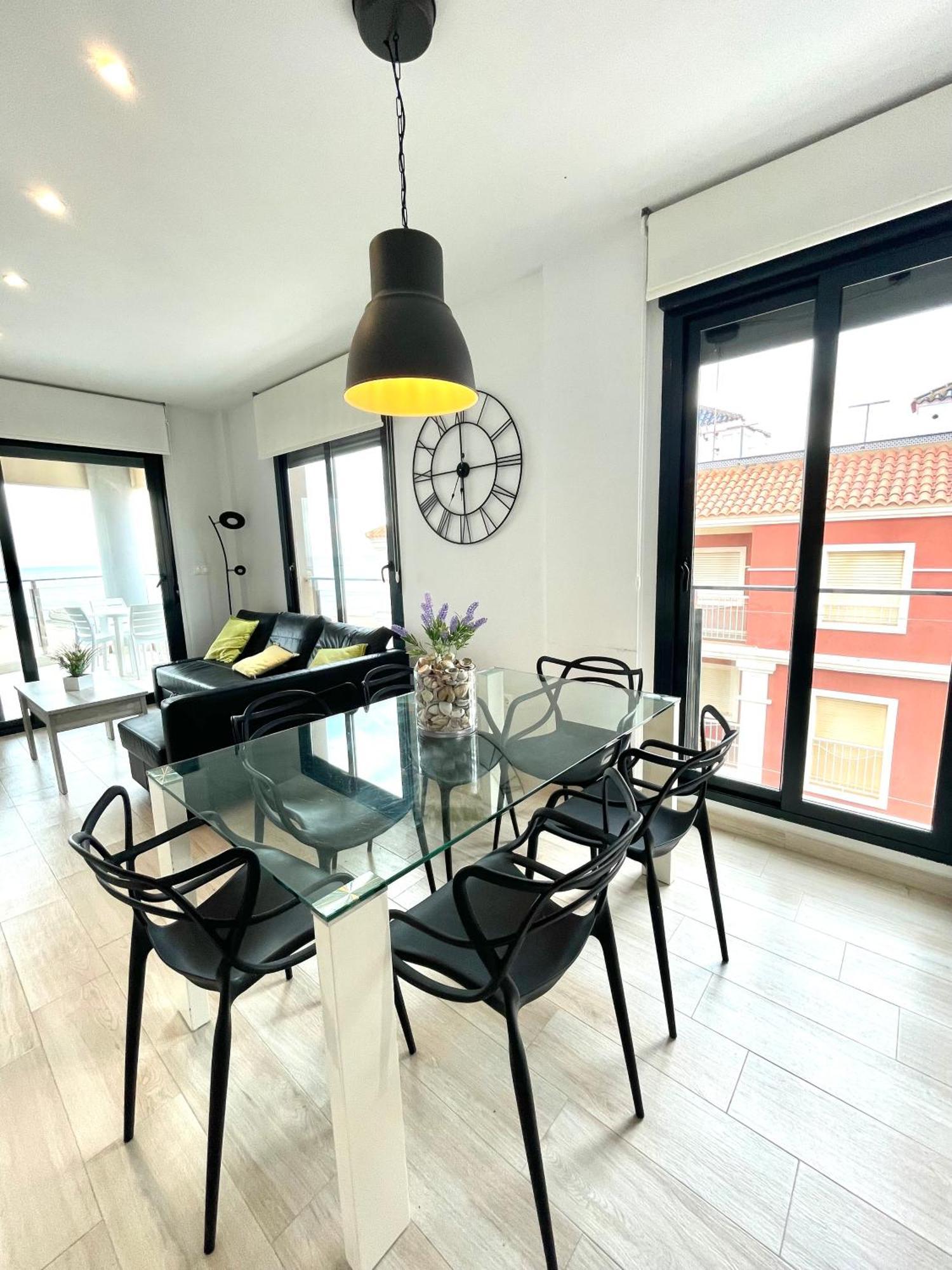Luxury And Modern Beach Apartment With Sea Views ลามาตา ภายนอก รูปภาพ